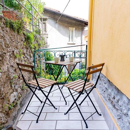 The Secret Terrace - Apartment In The Historic Center Lesa Extérieur photo