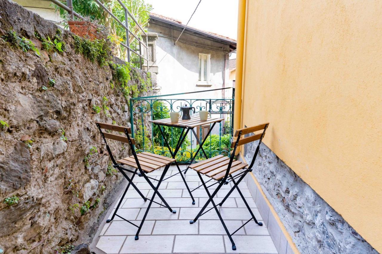 The Secret Terrace - Apartment In The Historic Center Lesa Extérieur photo